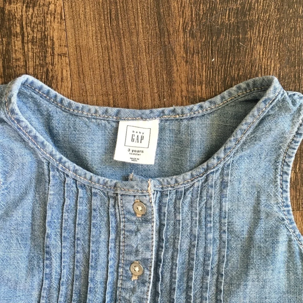 GAP Light Blue Sleeveless Button Down Shirt for Kids